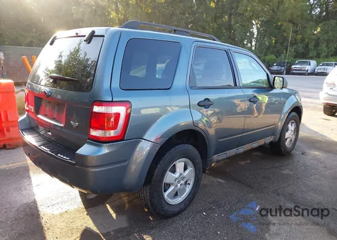 2010 Ford Escape Xlt из США, поврежденный, VIN 1FMCU0D71AKD02715